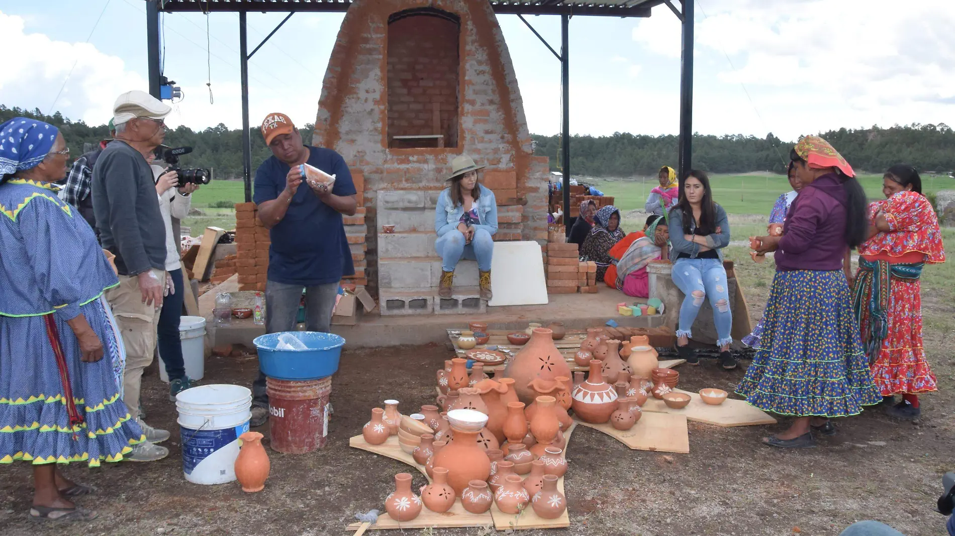 Inaugruacion de horno de leña libre de humo en comunidad ocochochi municipio de bocoyna (23)